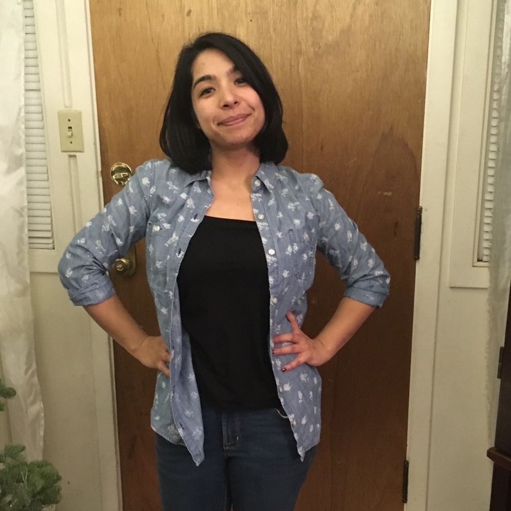 Floral chambray shirt - Picture 5 of 8